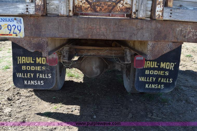 image for item K2482 1974 Chevrolet C60 grain truck