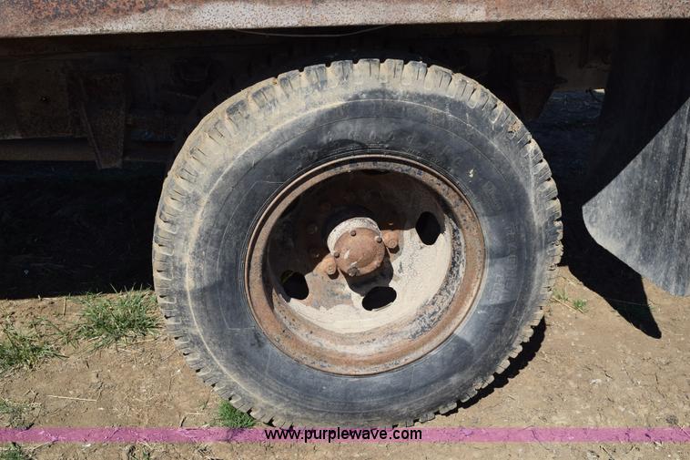 image for item K2482 1974 Chevrolet C60 grain truck