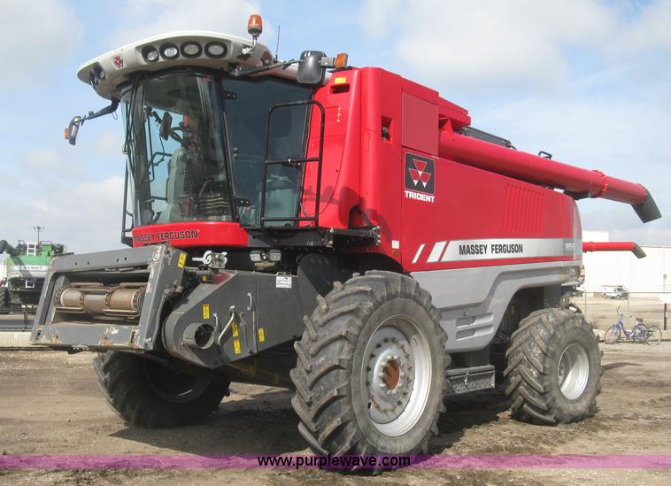 image for item K2999 2011 Massey Ferguson 9560 combine