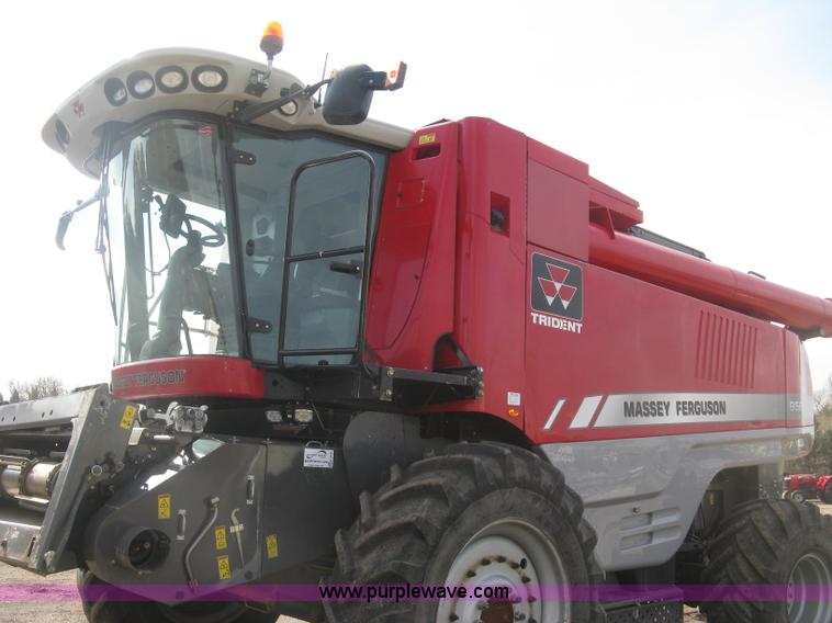 image for item K2999 2011 Massey Ferguson 9560 combine