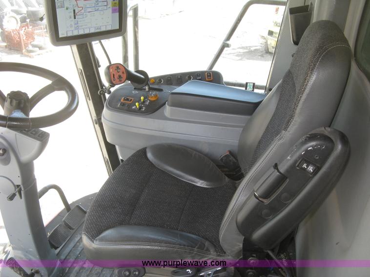 image for item K2999 2011 Massey Ferguson 9560 combine