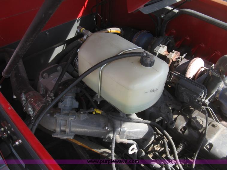 image for item K2999 2011 Massey Ferguson 9560 combine