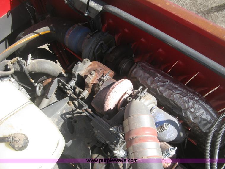 image for item K2999 2011 Massey Ferguson 9560 combine