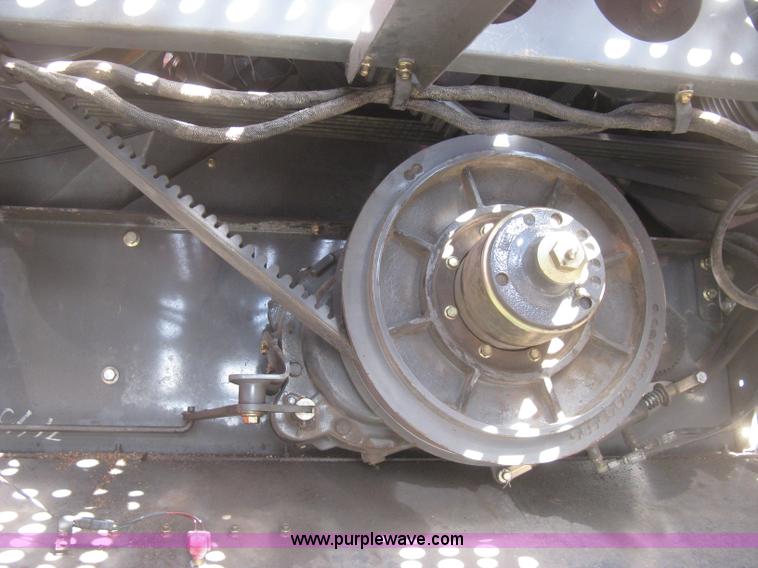 image for item K2999 2011 Massey Ferguson 9560 combine