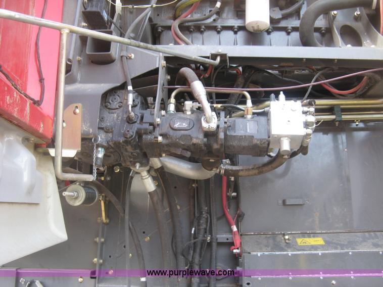 image for item K2999 2011 Massey Ferguson 9560 combine