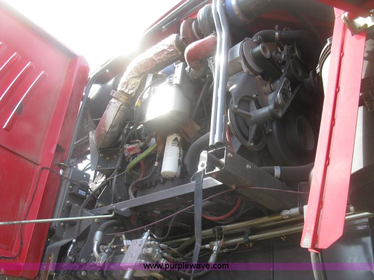 image for item K2999 2011 Massey Ferguson 9560 combine