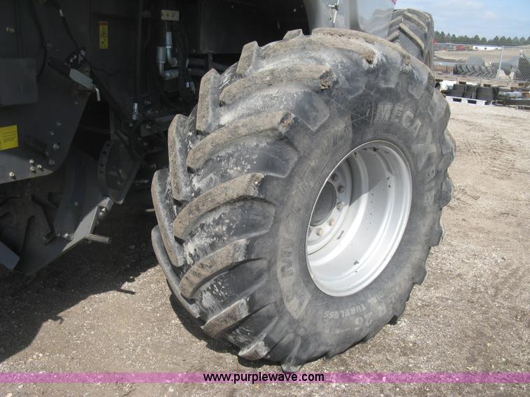 image for item K2999 2011 Massey Ferguson 9560 combine