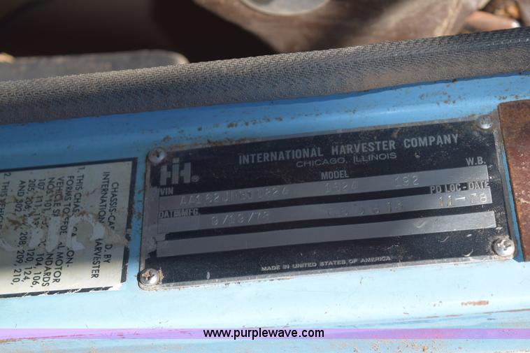 image for item K3204 1979 International S1624 feed truck