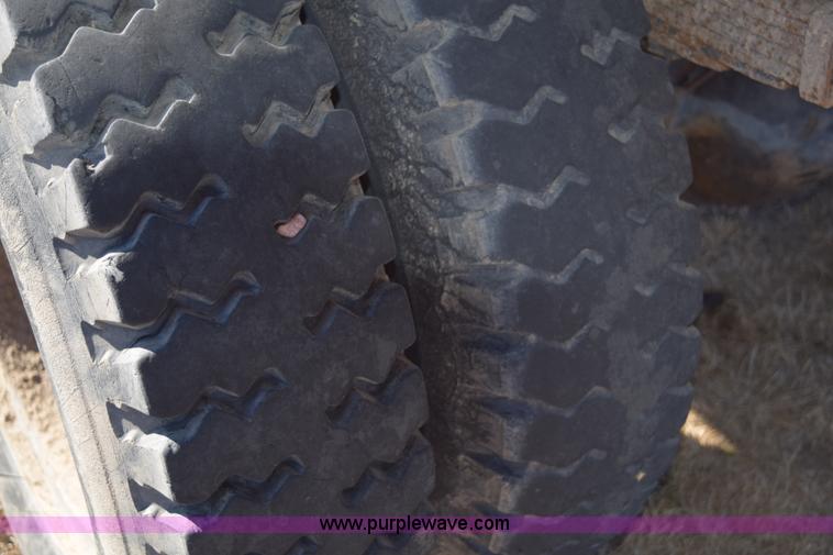 image for item K3204 1979 International S1624 feed truck