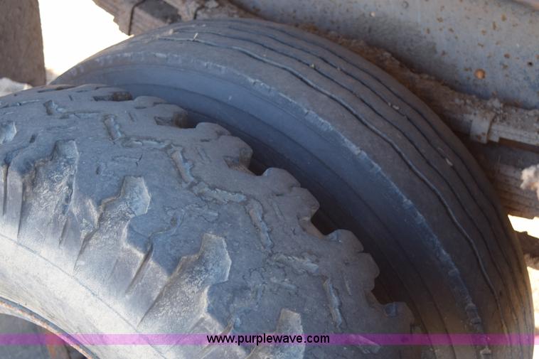 image for item K3204 1979 International S1624 feed truck