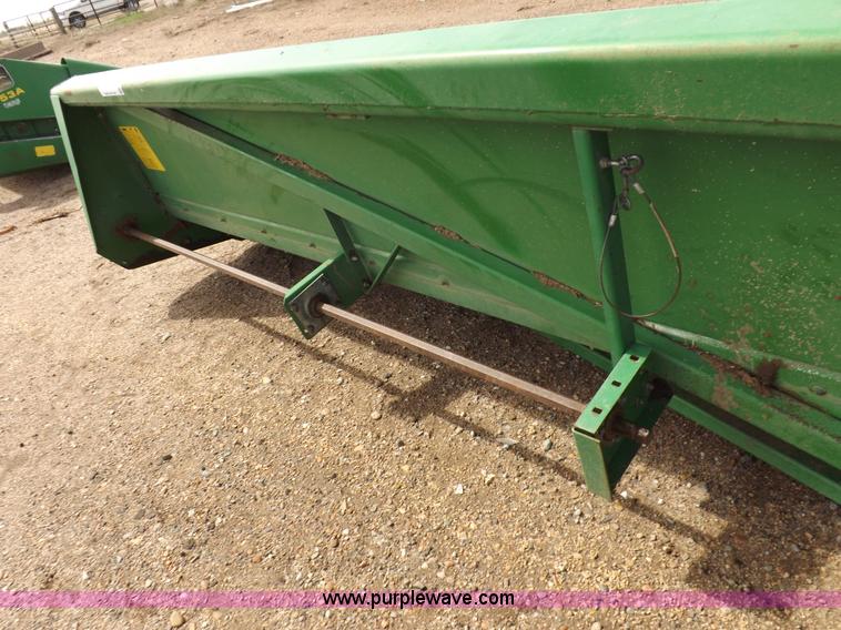 image for item K3773 John Deere 1243 corn head