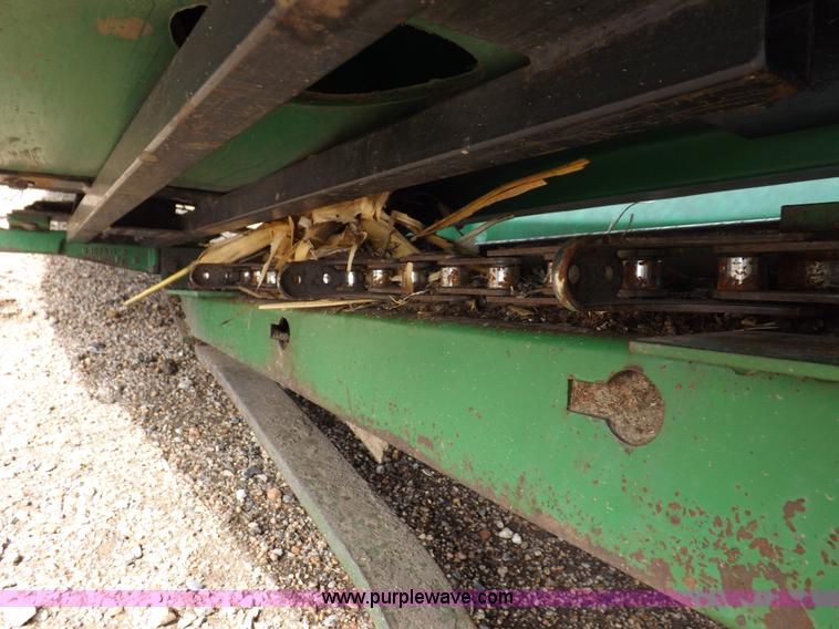 image for item K3773 John Deere 1243 corn head