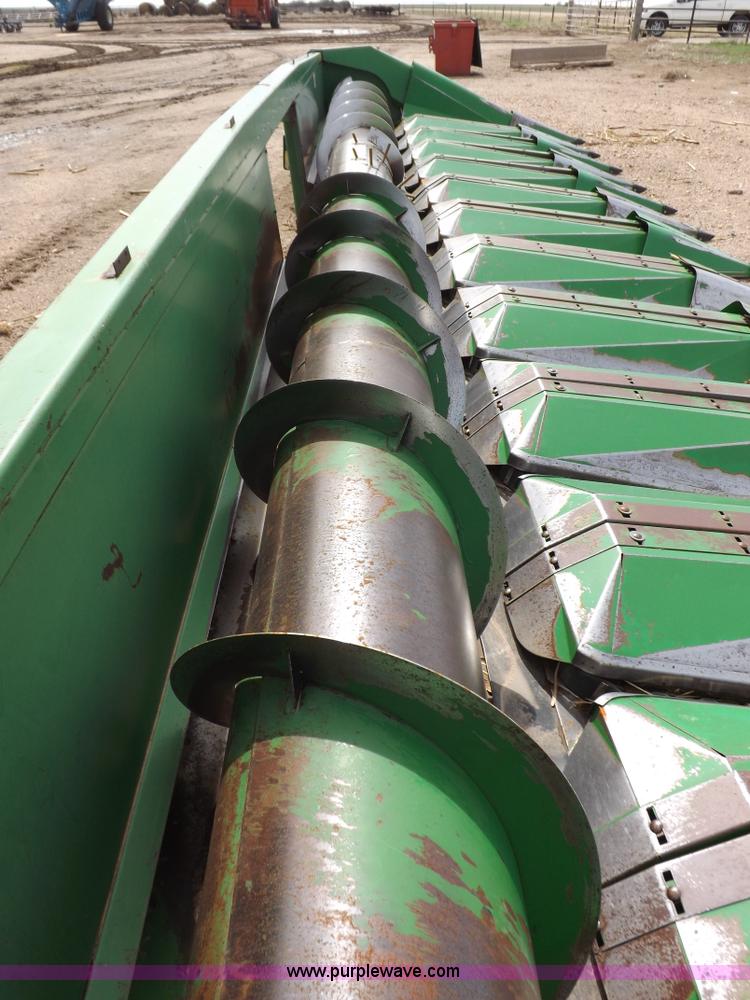 image for item K3774 John Deere 1253A row crop head