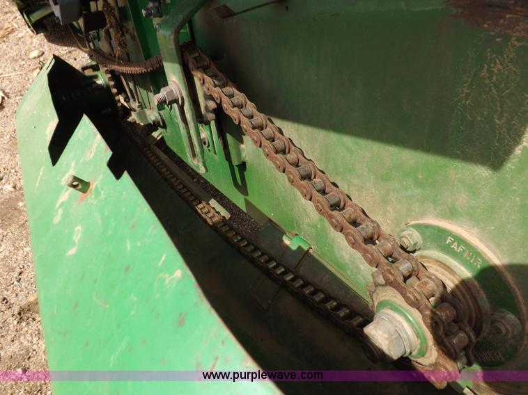 image for item K3774 John Deere 1253A row crop head