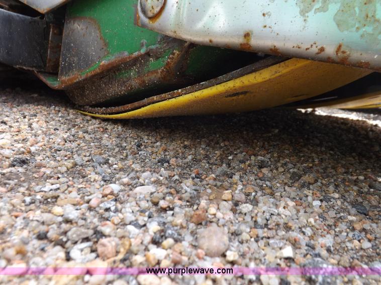 image for item K3774 John Deere 1253A row crop head