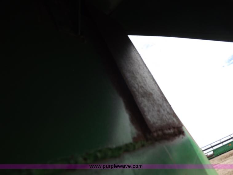 image for item K3774 John Deere 1253A row crop head