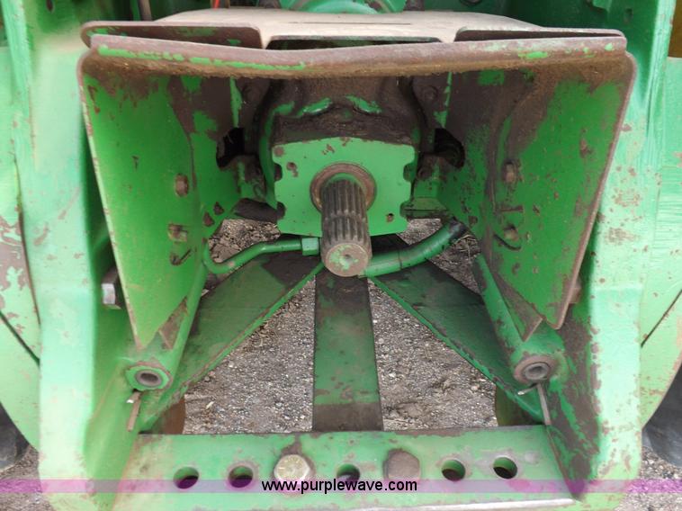 image for item K3788 1995 John Deere 8300 MFWD tractor