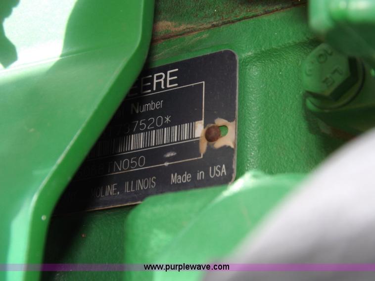 image for item K3789 1998 John Deere 4700 self-propelled sprayer