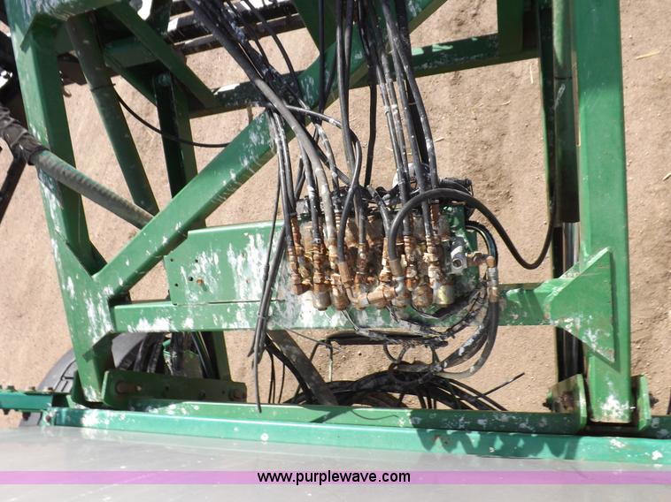 image for item K3789 1998 John Deere 4700 self-propelled sprayer