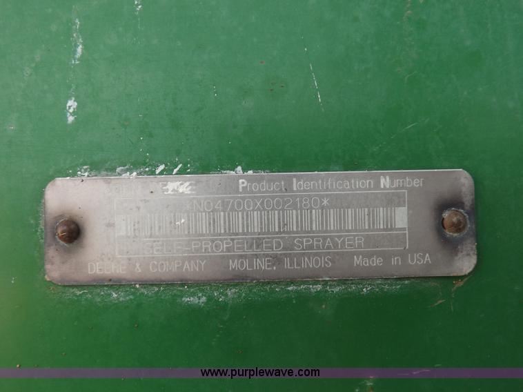 image for item K3789 1998 John Deere 4700 self-propelled sprayer