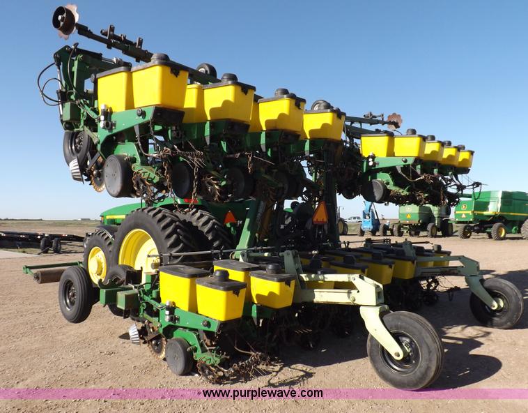 image for item K3790 John Deere planter