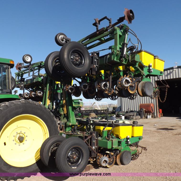 image for item K3790 John Deere planter