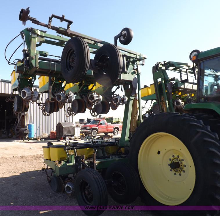 image for item K3790 John Deere planter
