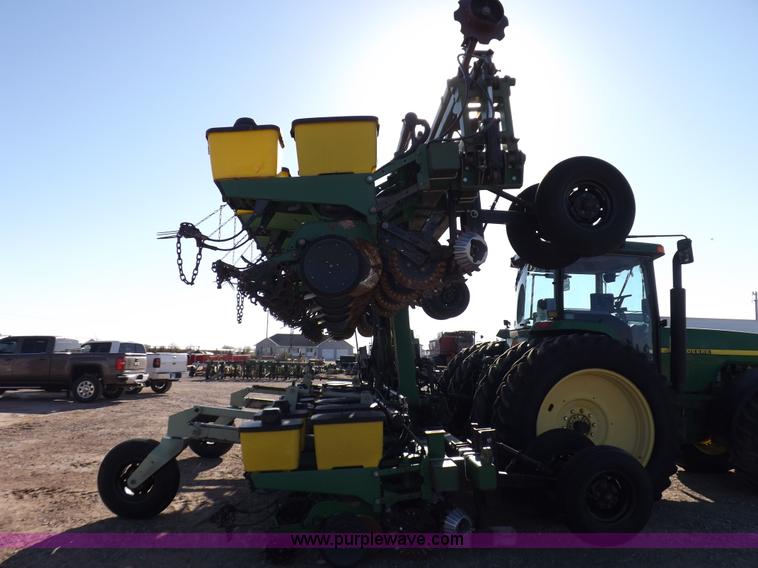 image for item K3790 John Deere planter