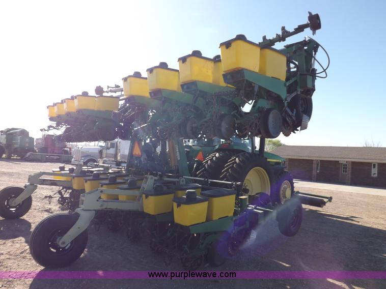 image for item K3790 John Deere planter