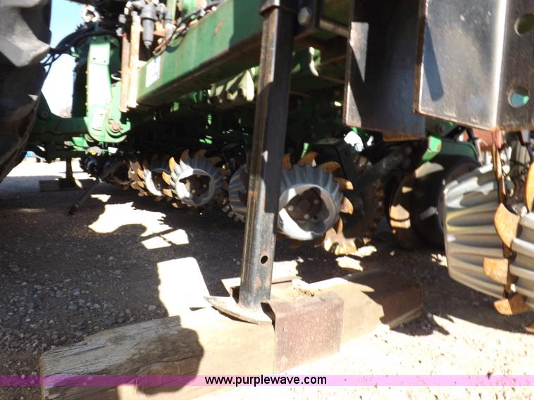 image for item K3790 John Deere planter