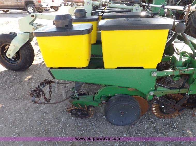 image for item K3790 John Deere planter