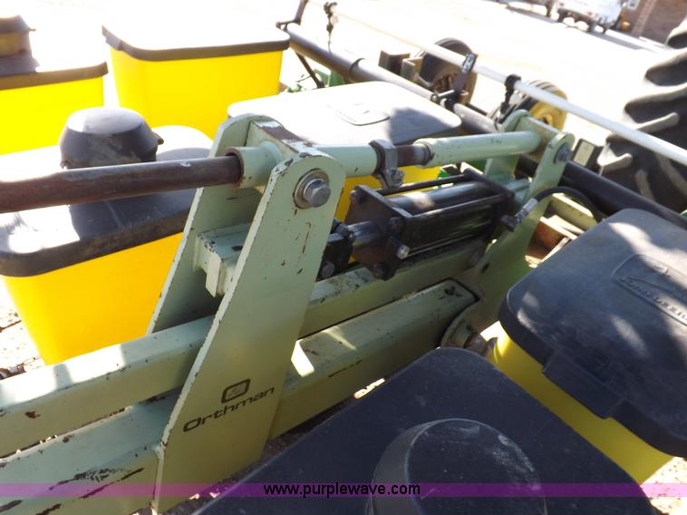 image for item K3790 John Deere planter