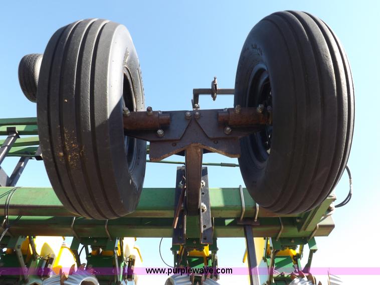 image for item K3790 John Deere planter