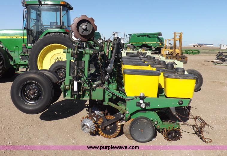 image for item K3790 John Deere planter