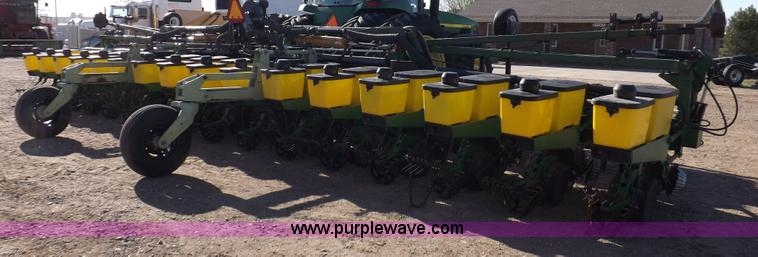 image for item K3790 John Deere planter