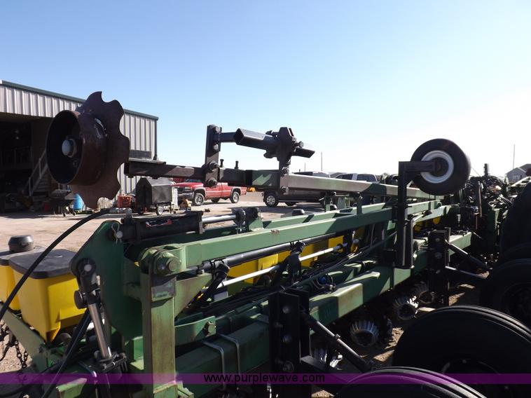 image for item K3790 John Deere planter