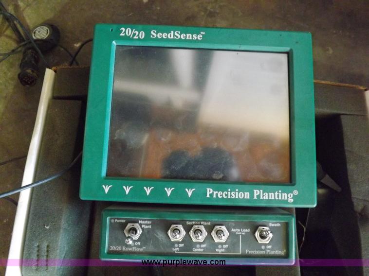 image for item K3790 John Deere planter