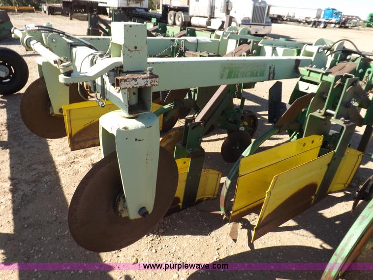 image for item K3791 John Deere 885 rigid no-till/ridge till cultivator