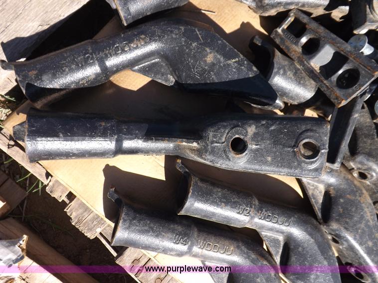 image for item K3799 (60) cast planter seed boots