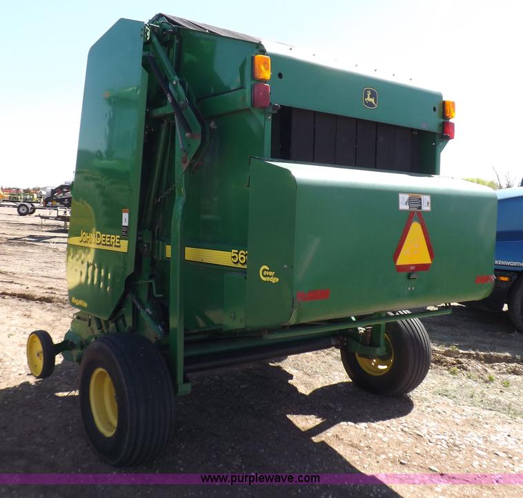 image for item K3802 2004 John Deere 567 round baler