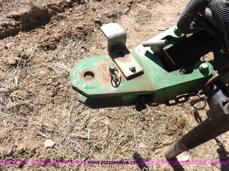 image for item K3802 2004 John Deere 567 round baler