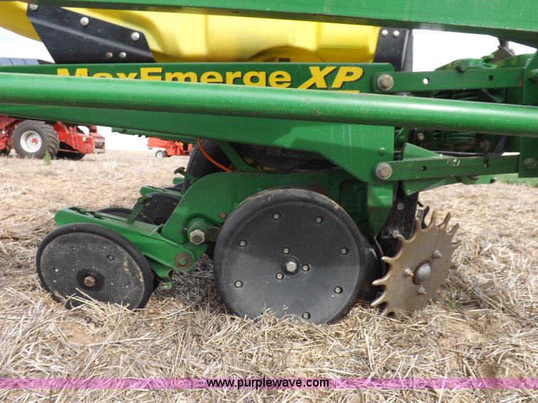 image for item K3820 John Deere 1720 planter