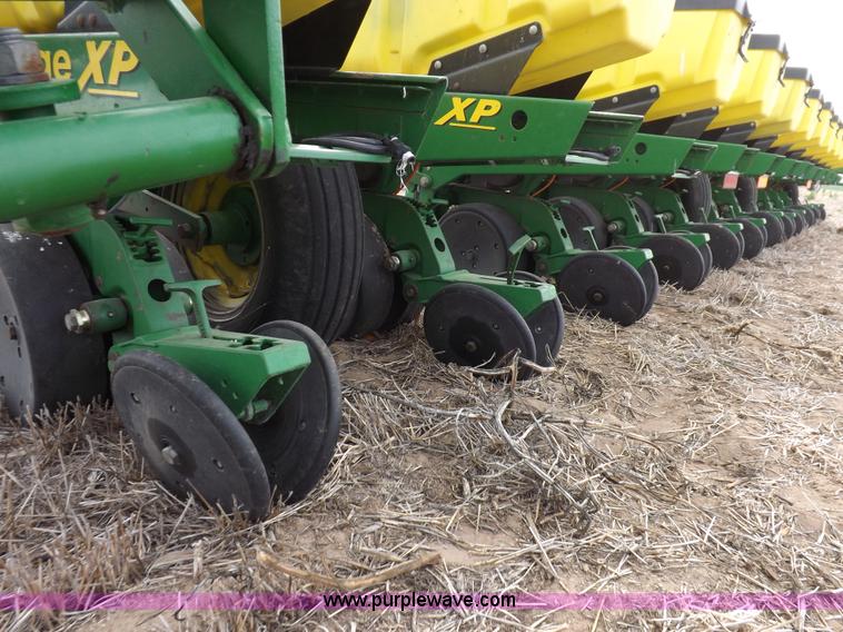 image for item K3820 John Deere 1720 planter