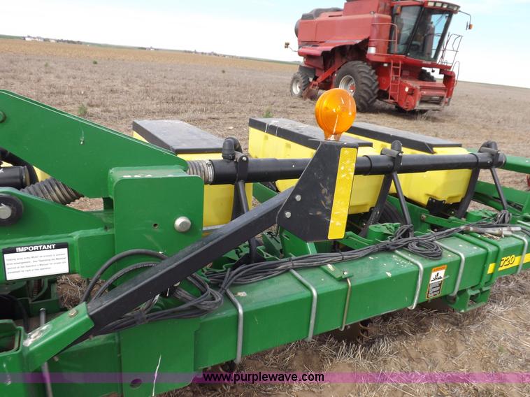 image for item K3820 John Deere 1720 planter
