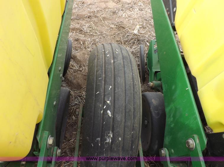 image for item K3820 John Deere 1720 planter