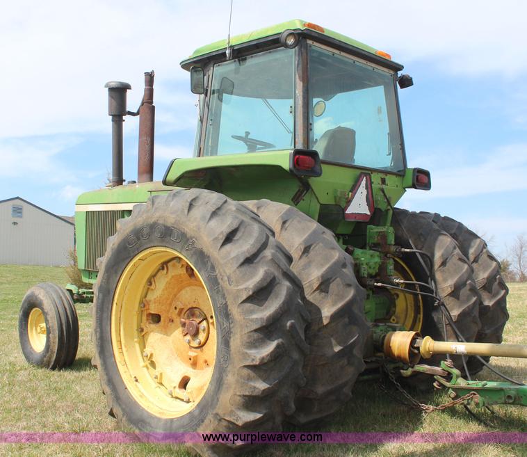 image for item K6764 1973 John Deere 4630 tractor
