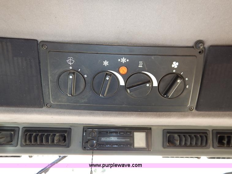 image for item K7351 1995 Case IH Maxxum 5230 tractor