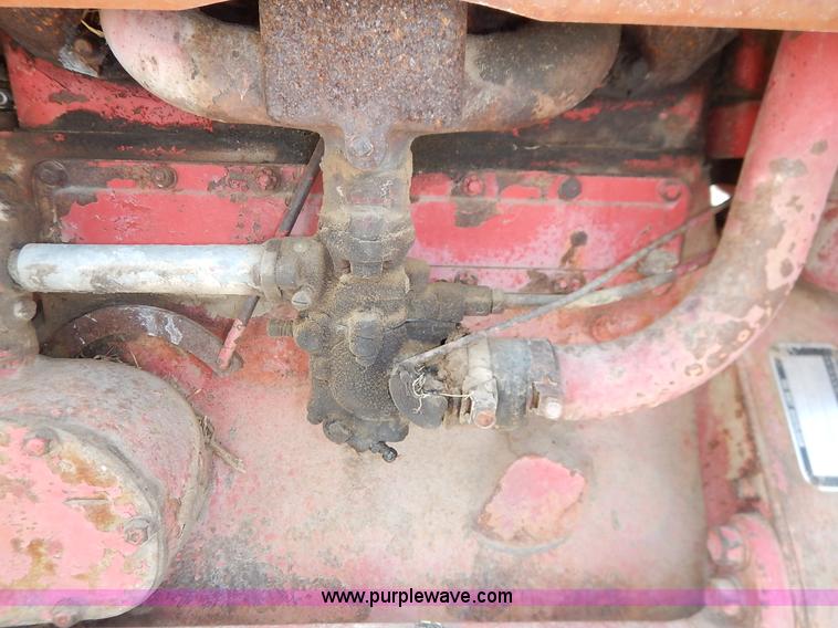 image for item K7364 1950 Mccormick Farmall H tractor