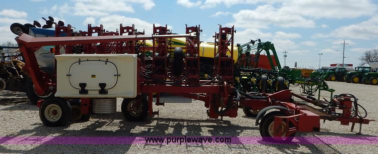 image for item K7365 International 800 Cyclo Air planter