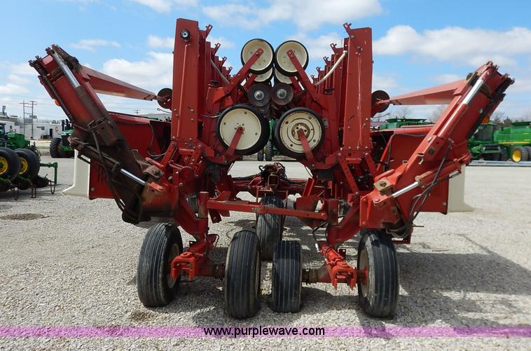 image for item K7365 International 800 Cyclo Air planter